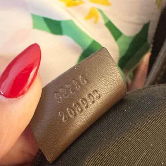 Vintage gucci ahoulder bag - Picture 4 of 12